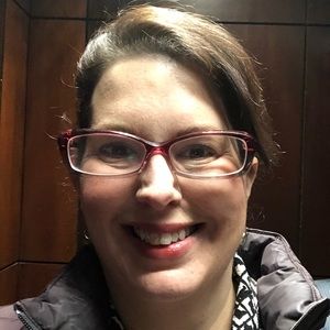 Meet your Posher, Stacy